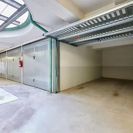 Airport 8 Min A/c - Netflix- Free Parking Lägenhet *