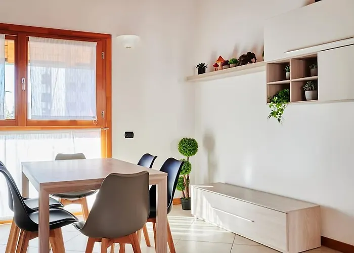 Airport 8 Min A/c - Netflix- Free Parking Appartement *